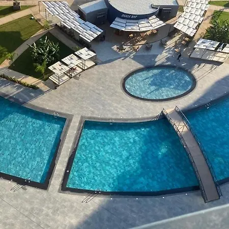 Stylish 1br In Riverside Life * Λάρνακα